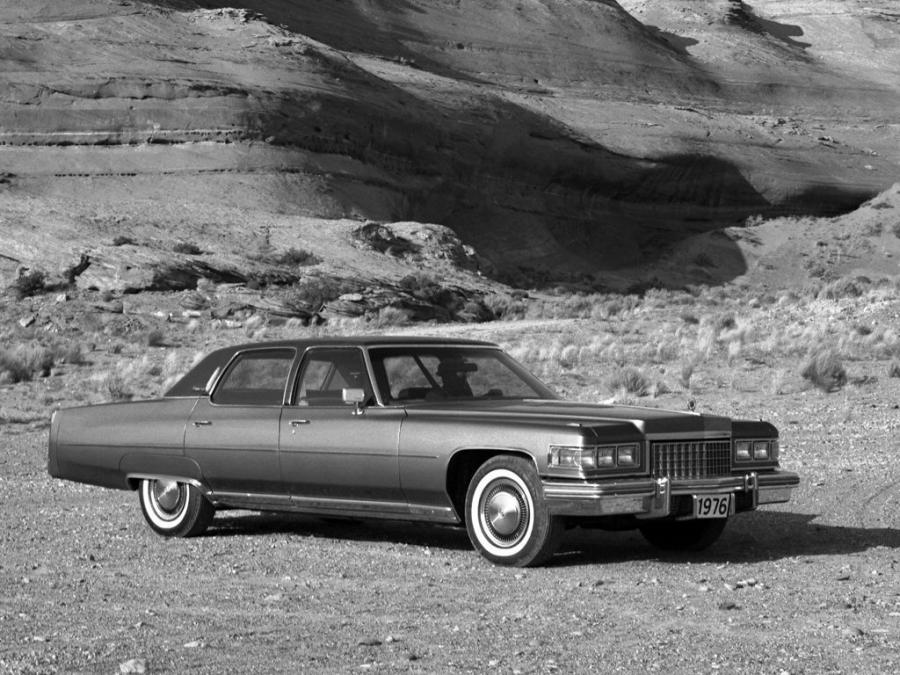  Cadillac Fleetwood Sixty Special Brougham 1976 года  (фото 25 из 25)